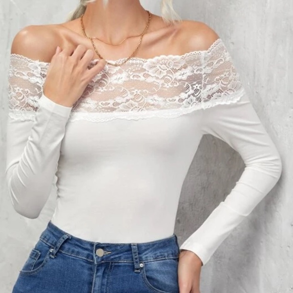 Lace detailed Off the Shoulder H&M top
